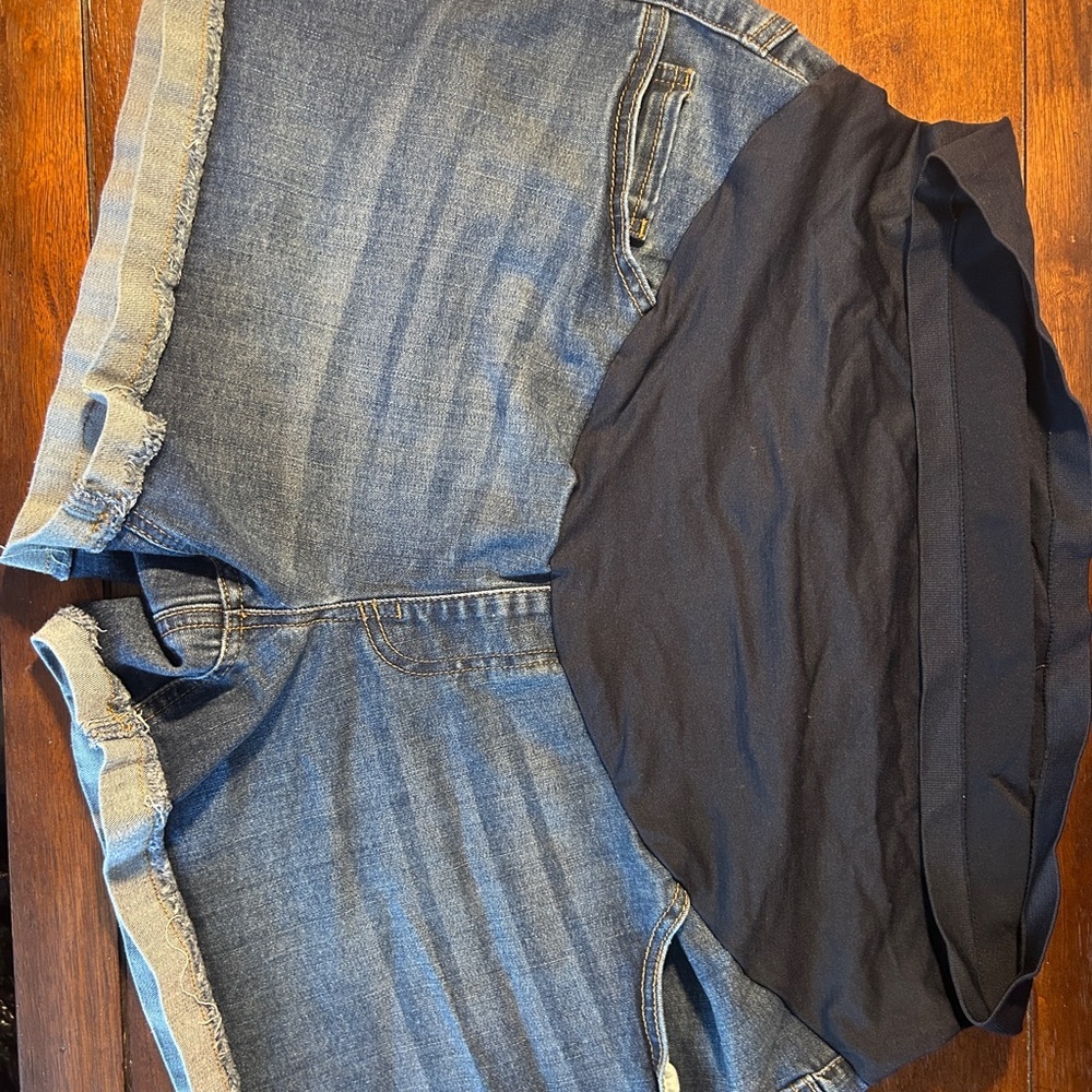 Time and Tru Blue Denim Shorts​